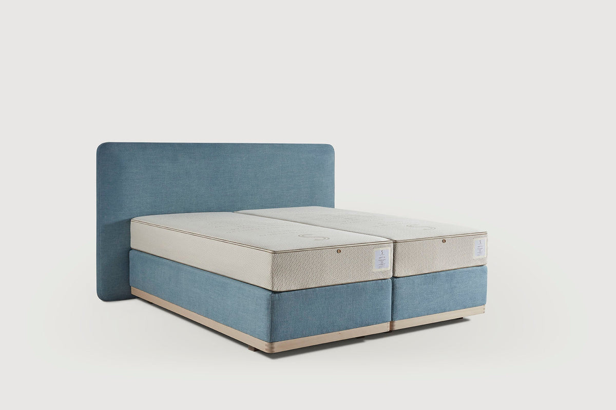 SIGNATUR HEADBOARD 01